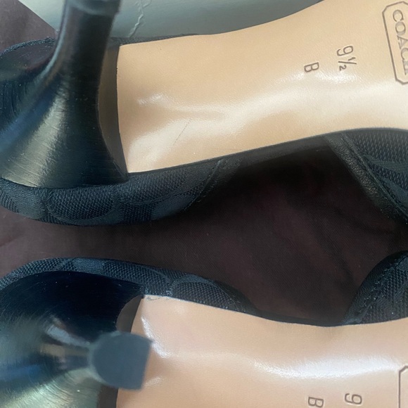 Coach Alecksa Signature Black Canvas Pumps Sz 9.5 
W/Dust bag  3” heel - Picture 11 of 15